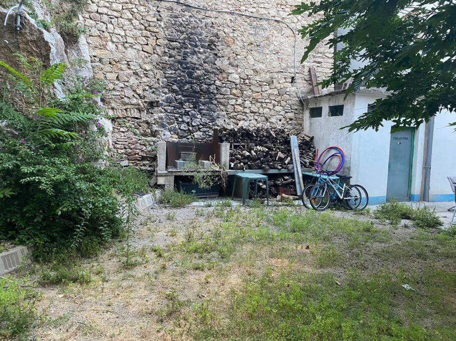 Appt 4 Pers Avec Jardin Ombrage En Centre Ville De Sete Exterior photo